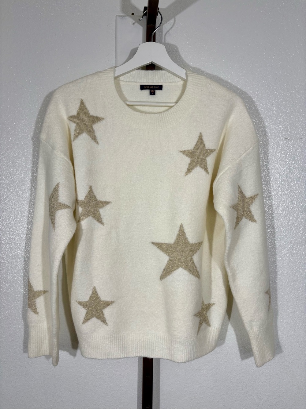 NWOT Skies Are Blue Cream Knit Sweater with Gold Metallic Stars Size Medium